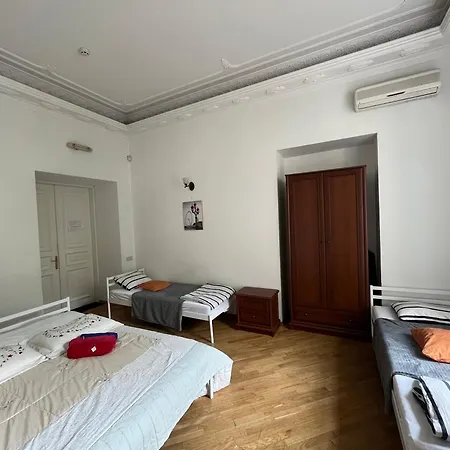 центрум апартаментс Hotel Leópolis