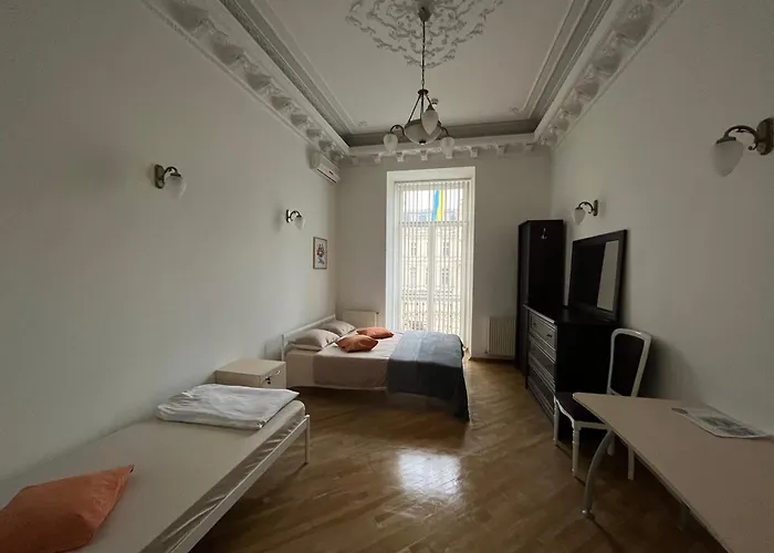 центрум апартаментс Hotel Lemberg