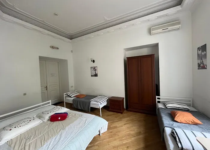 центрум апартаментс Hotel Lwów